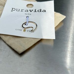Pura Vida silver wave toe ring. New with tag
